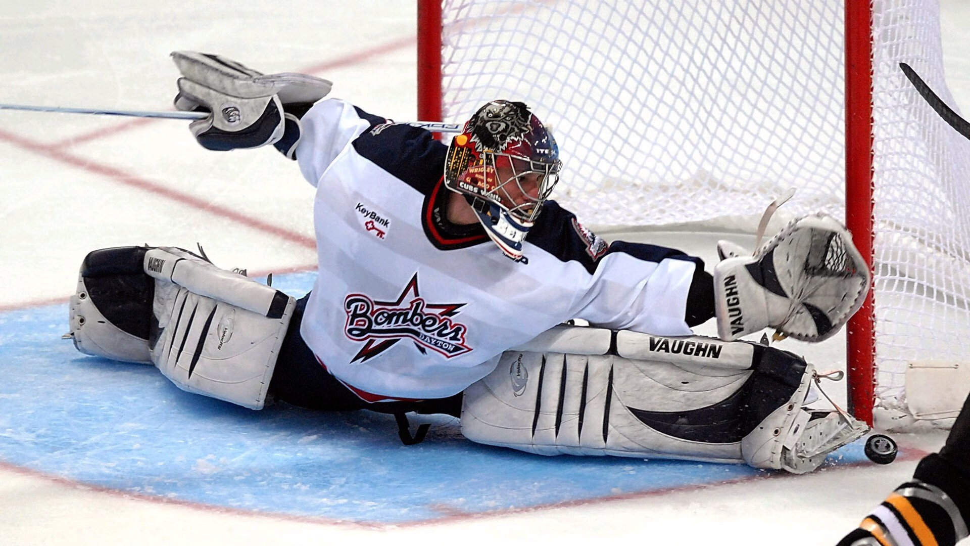 新闻中心成功举办校企合作研讨会，校企合作研讨会主持词