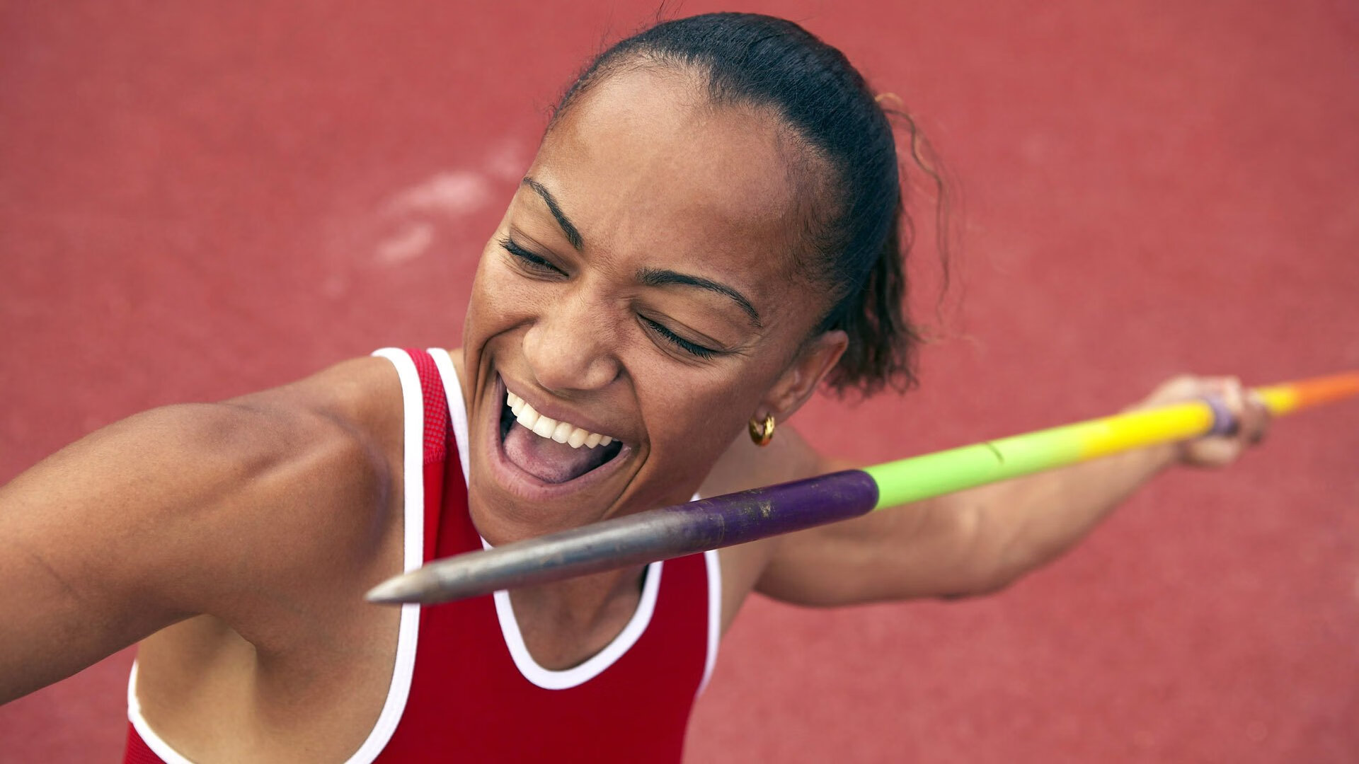 克莱尔·柯尔赞展现强大耐力与爆发力,克莱尔库赞